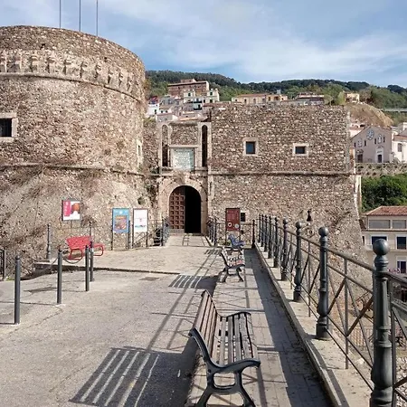 Casa Leonardo Pizzo (Calabria)
